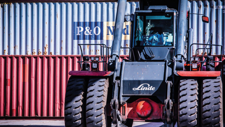 AKF GmbH Verladung von Containern